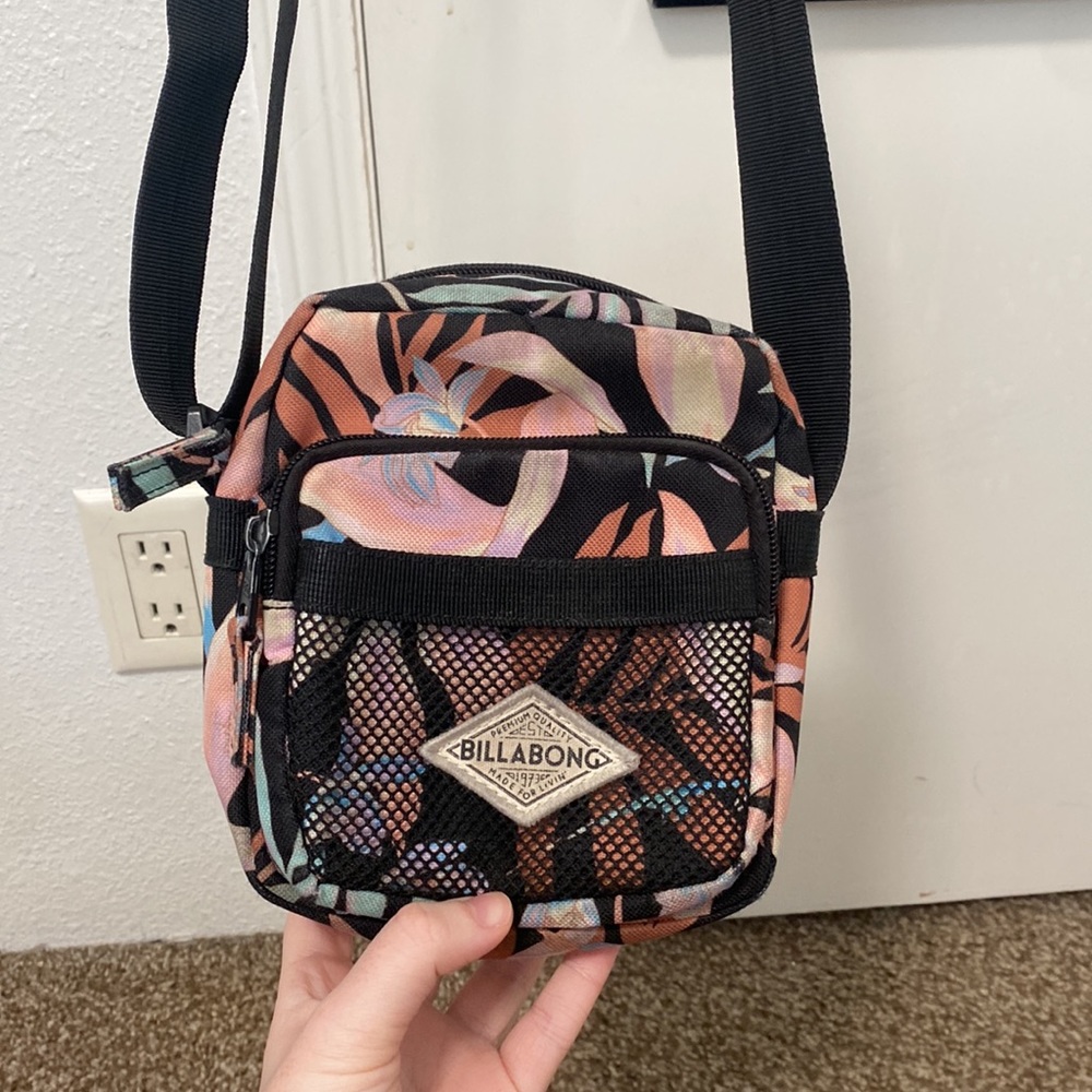 Billabong cross body